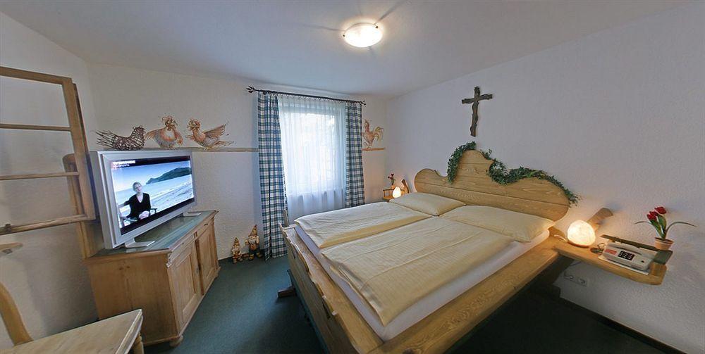 Mama Muh Hotel Linz Bagian luar foto