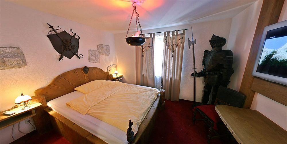 Mama Muh Hotel Linz Bagian luar foto