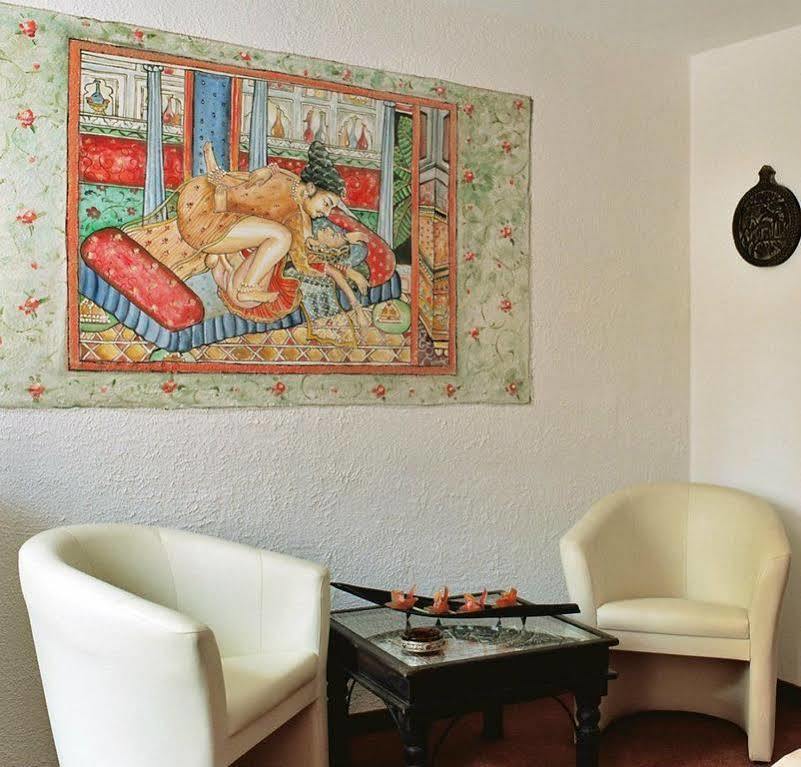 Mama Muh Hotel Linz Bagian luar foto