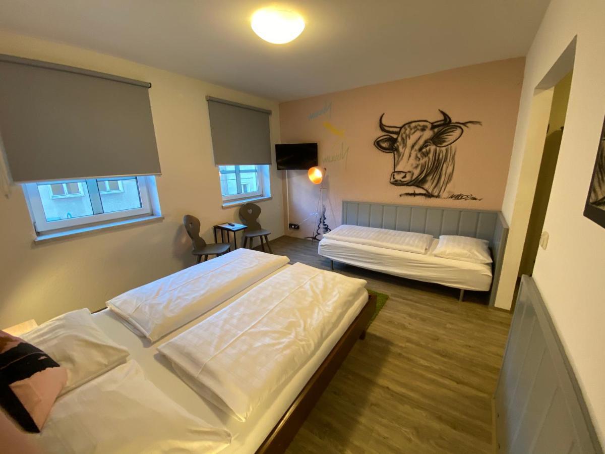 Mama Muh Hotel Linz Bagian luar foto