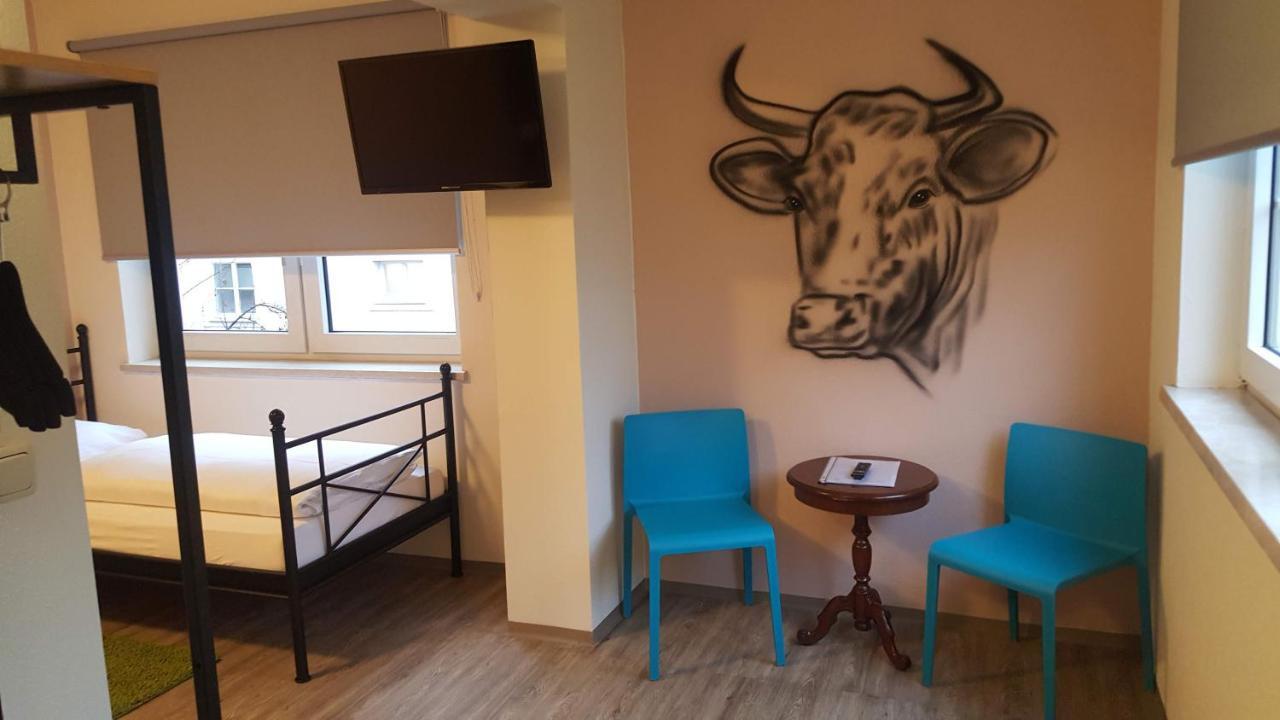 Mama Muh Hotel Linz Bagian luar foto