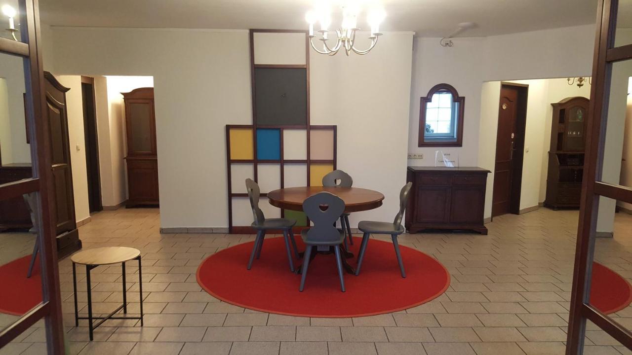 Mama Muh Hotel Linz Bagian luar foto