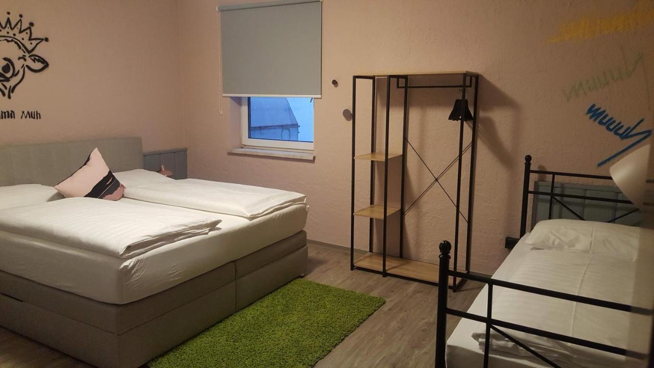 Mama Muh Hotel Linz Bagian luar foto